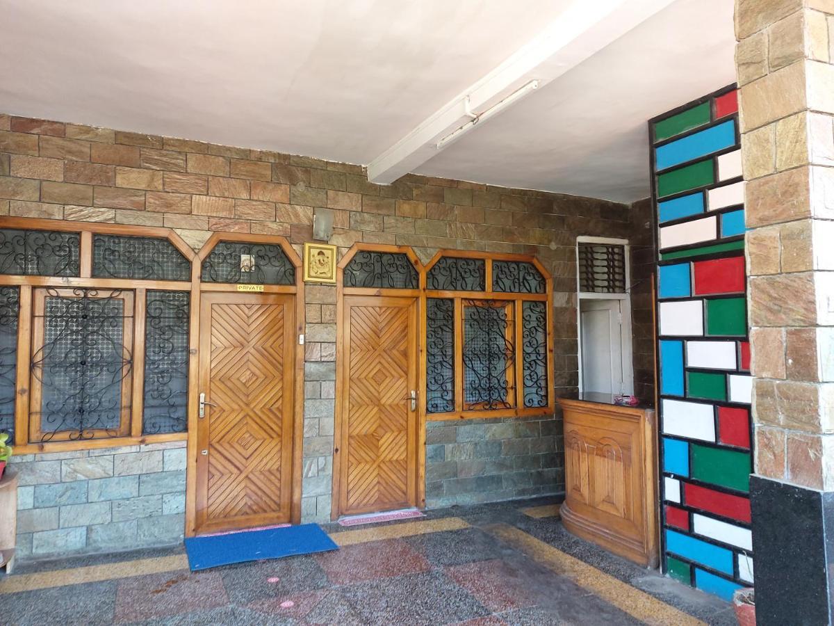 Goroomgo You And Me Nainital Exterior foto